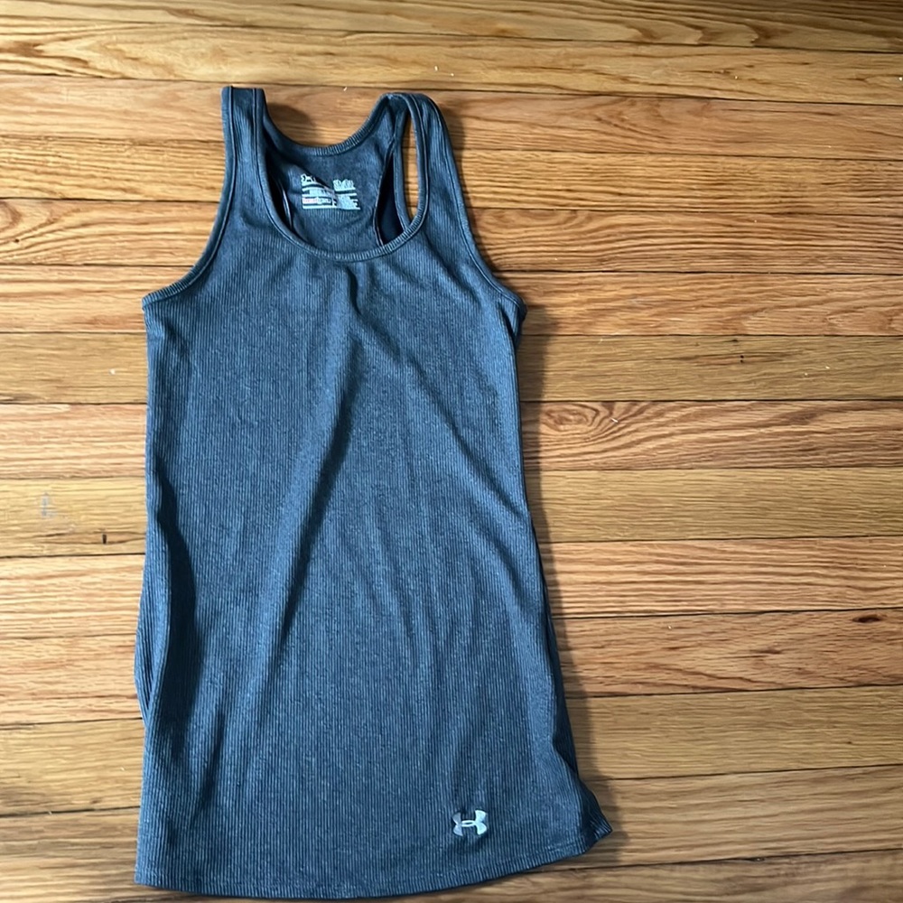 Under armour tank top size small